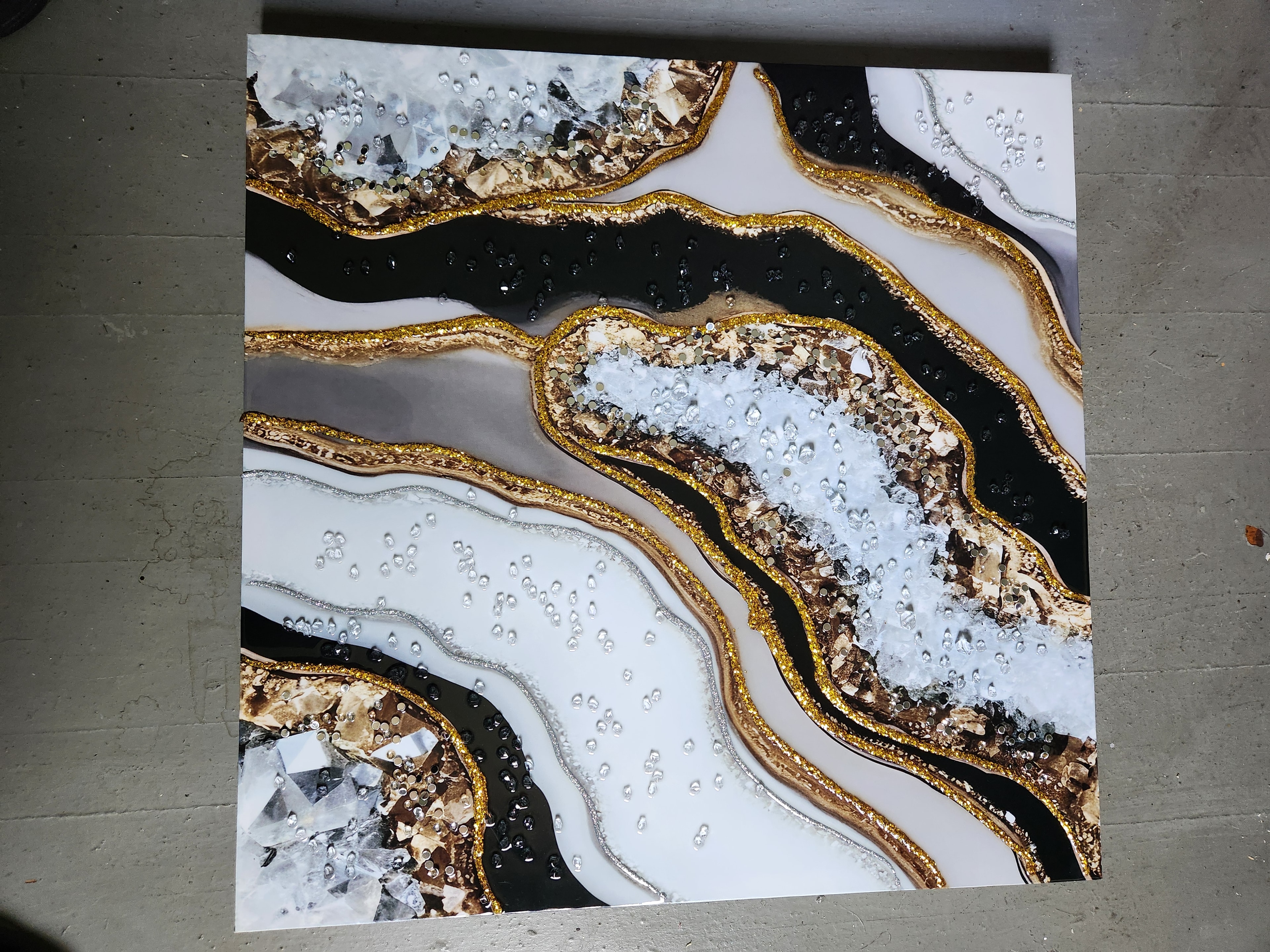 SmartArt OnGuard ARC™ — black and gold geode resin artwork